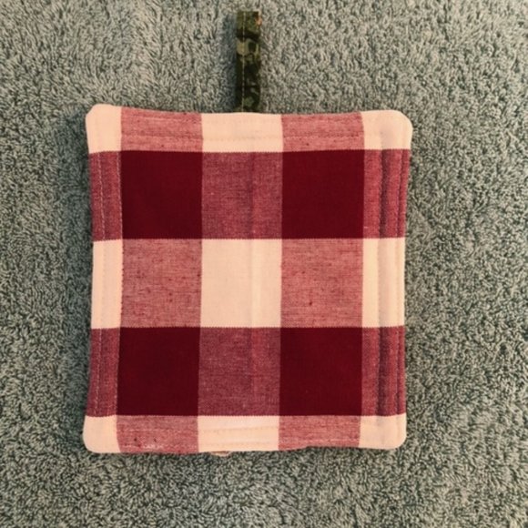 5 Different Winter Themed Pot Holders - Picture 9 of 11